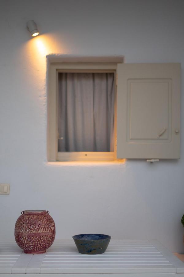 Twins-Trisa Apartments Ornos  Exterior photo