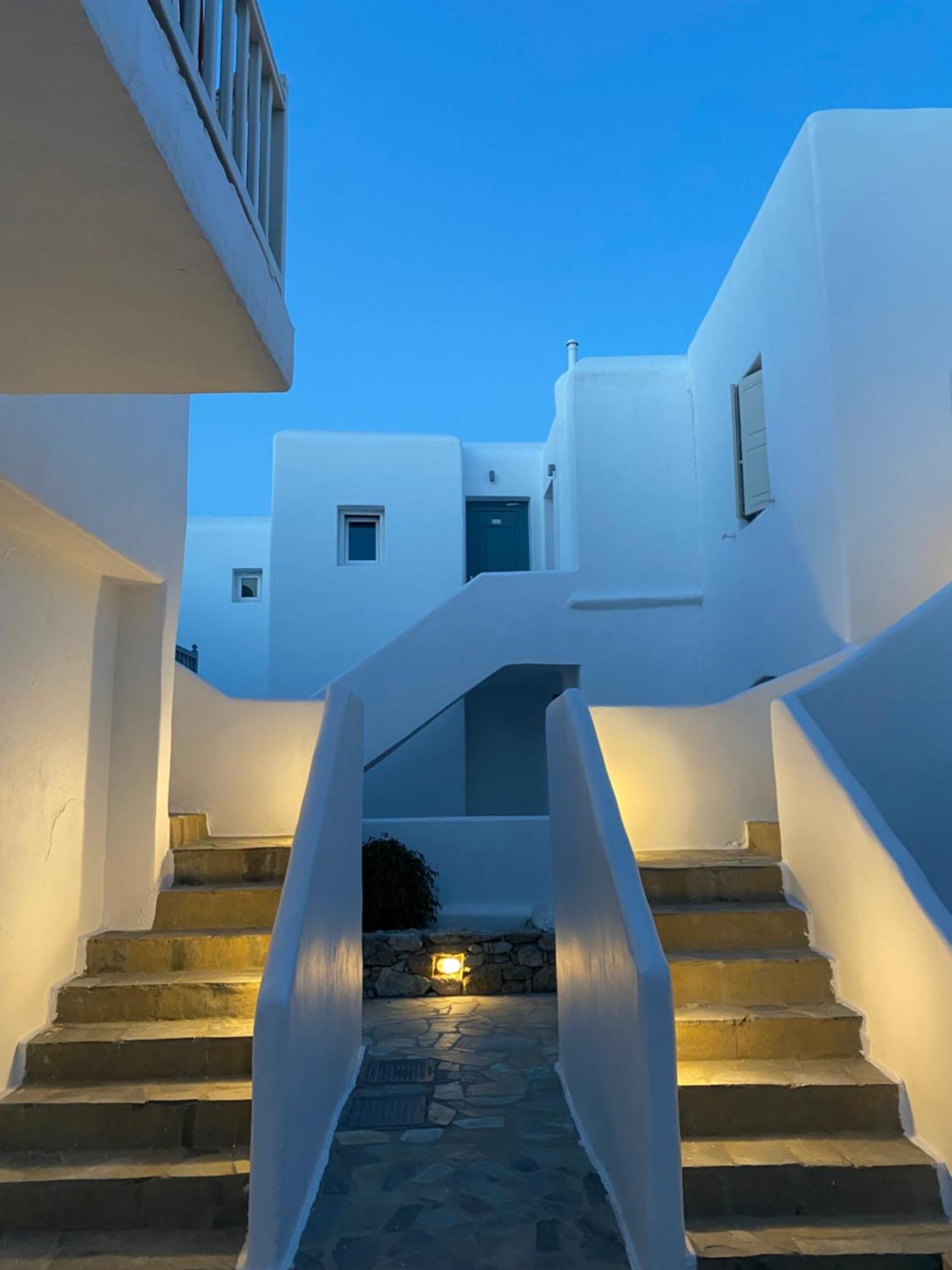 Twins-Trisa Apartments Ornos  Exterior photo