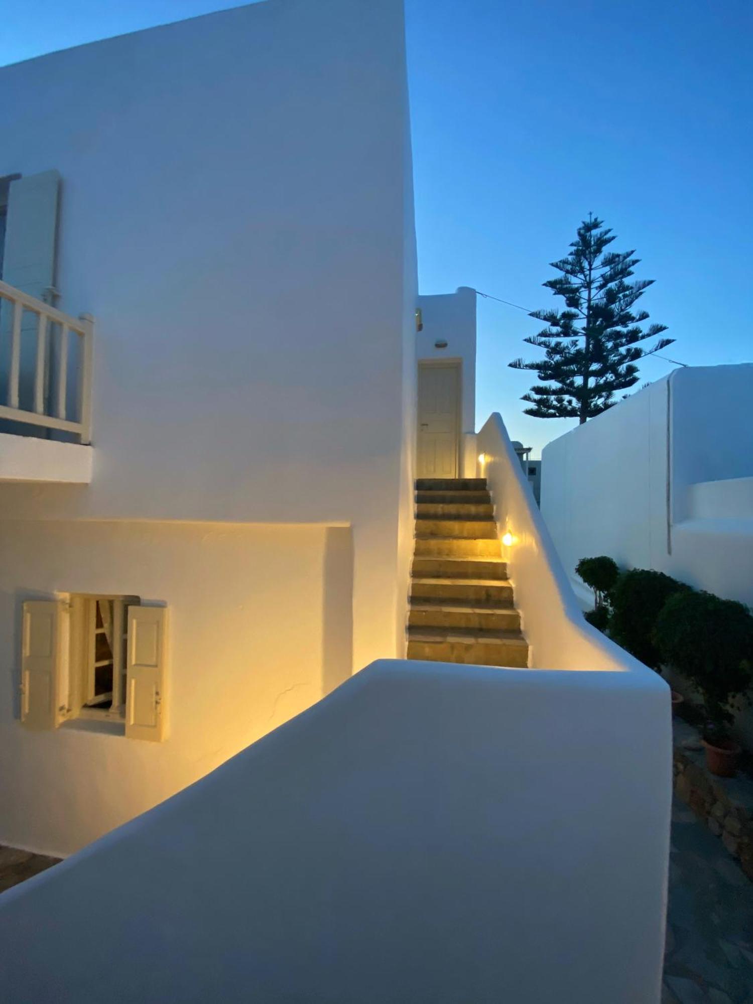 Twins-Trisa Apartments Ornos  Exterior photo