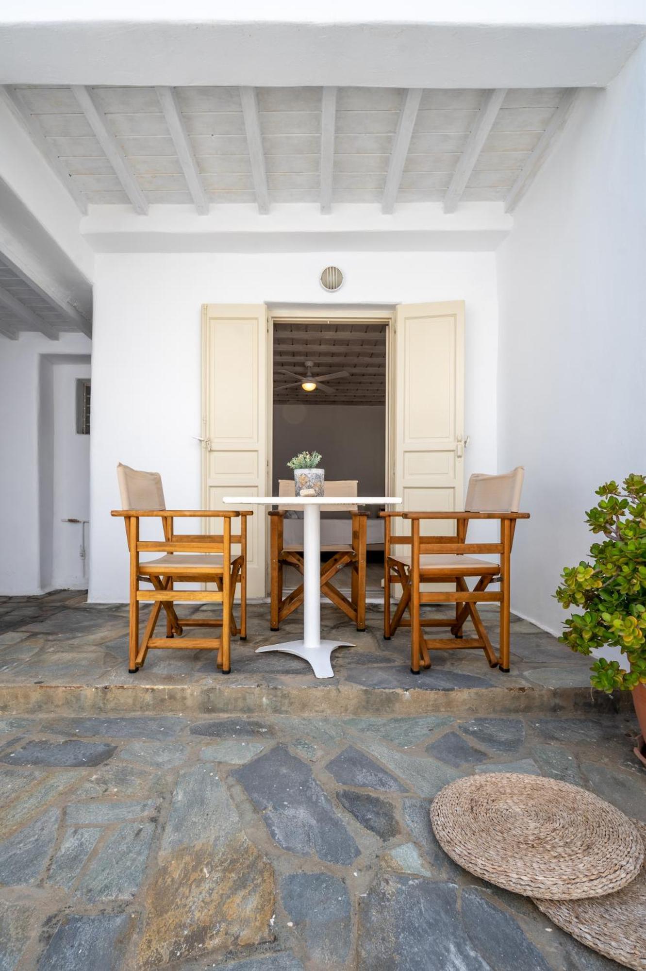 Twins-Trisa Apartments Ornos  Exterior photo