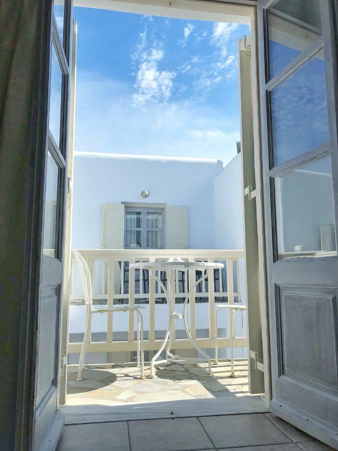 Twins-Trisa Apartments Ornos  Exterior photo